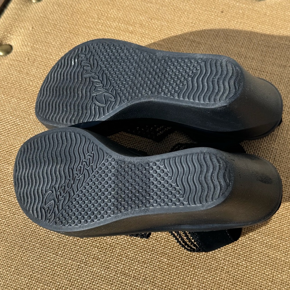SKECHERS RUMBLE UP - CLOUD CHASER Women’s 8.5 Black Wedge Sandals - Picture 6 of 8